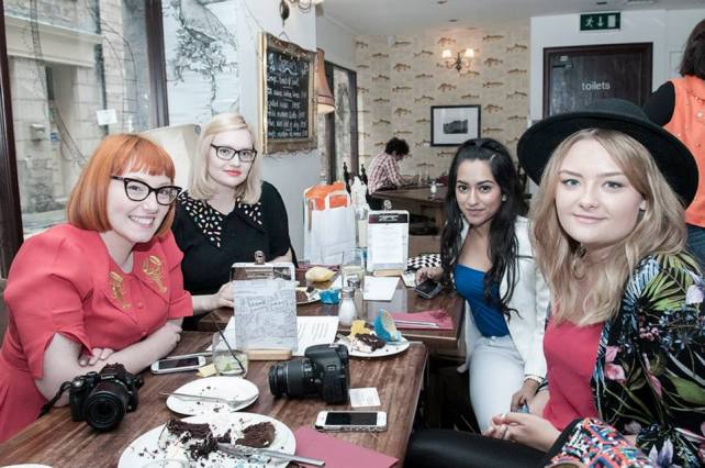 10355891_517763408355885_7422058958507002843_n